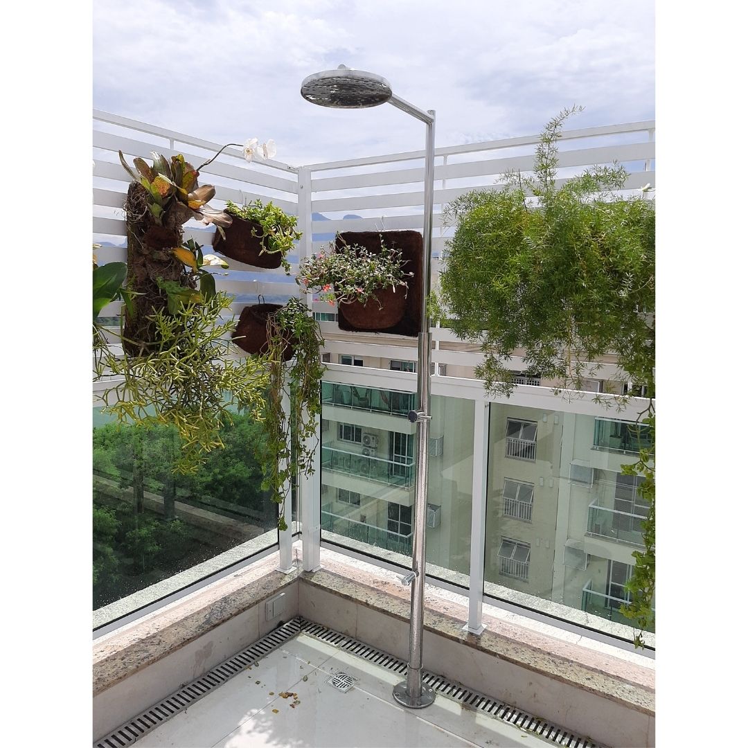 chuveiro externo de piso acqua